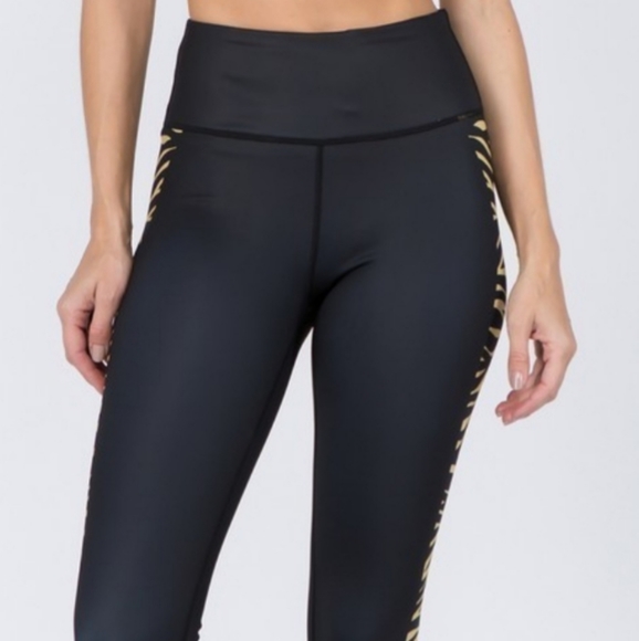 NWT- Zebra Print leggings - Lululemon -y - Picture 2 of 3